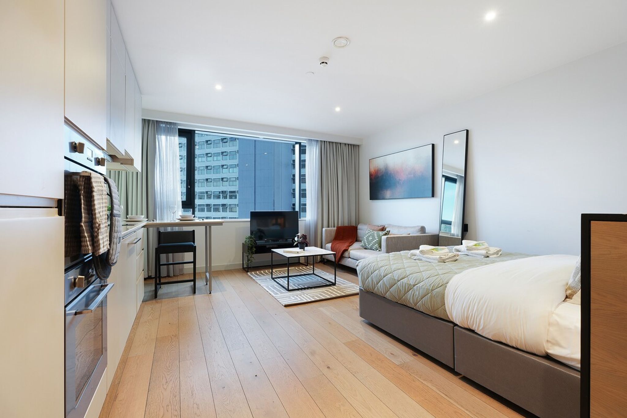 800