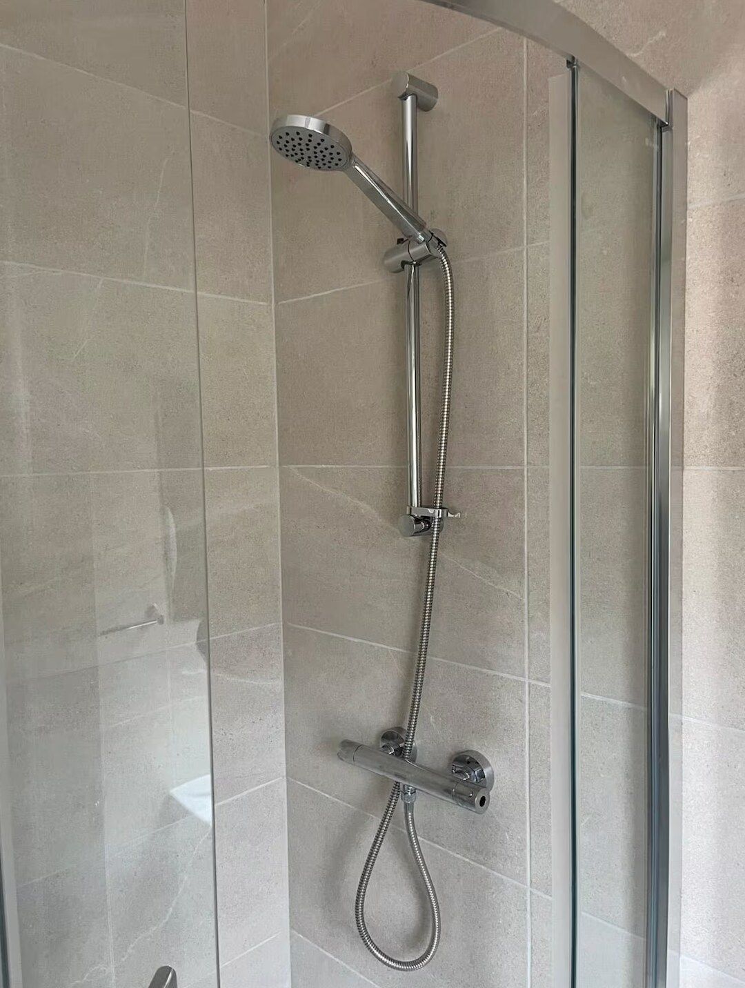 8401