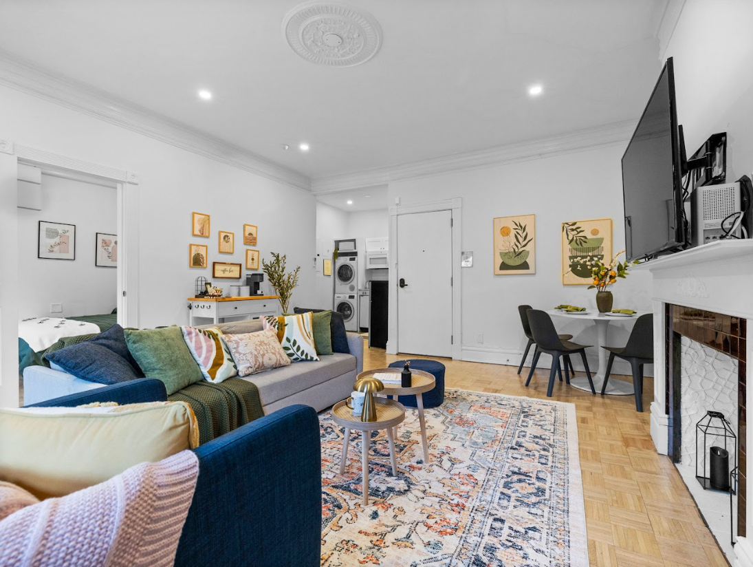 Stylish Back Bay Retreat, Steps from Prudential