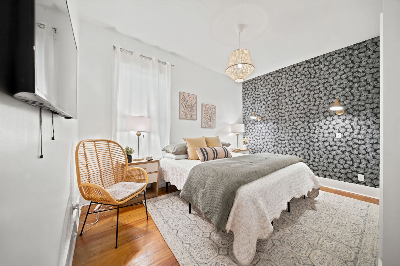 Boho Bungalow - Downtown - Free Parking