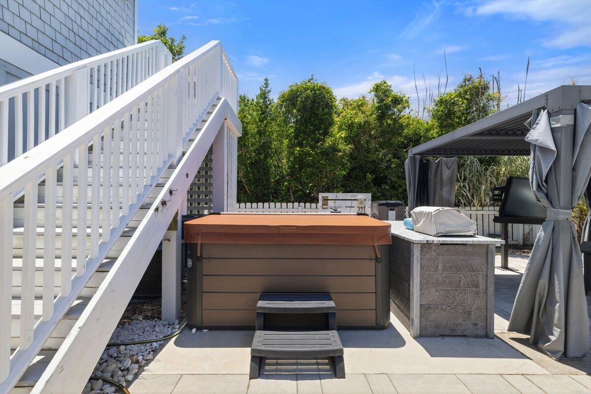 Saltwater Social - Pool | Hot Tub | Golf Cart