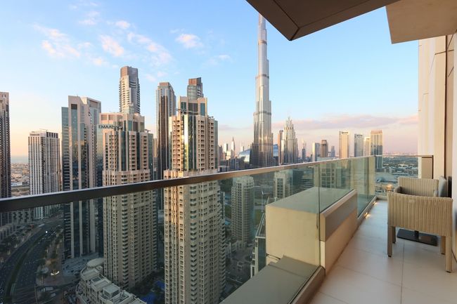 Livbnb Suite - Luxury 3+1 with Burj View, Downtown