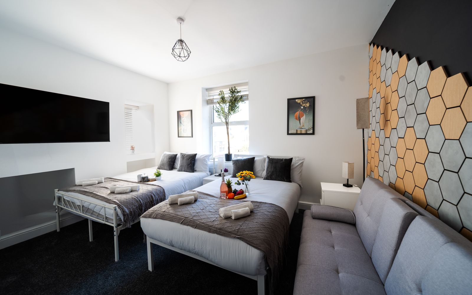 Open Mind Property - Cozy Flat with 2 Double Beds