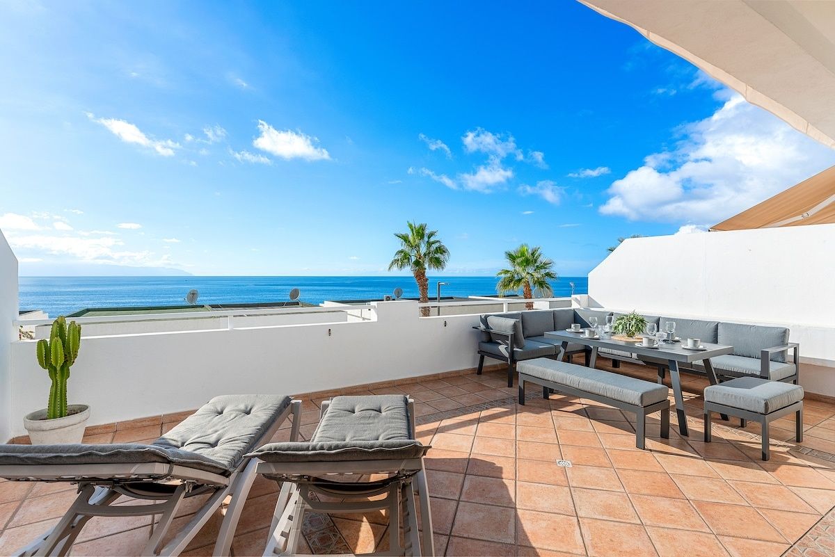 Tenerife Retreat: 3 Bedrooms & Sunny Terraces