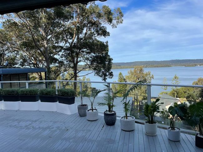 Blue Lake House @ Central Coast Beauty | Broad Water Views