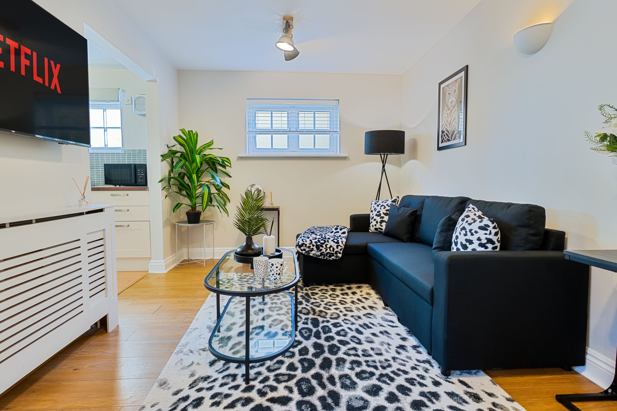 The Tudor Escape – Stylish City Centre 3-Bed