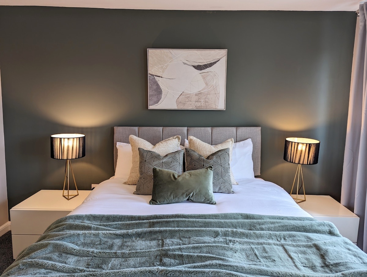 40 Handley's Elite Apartment