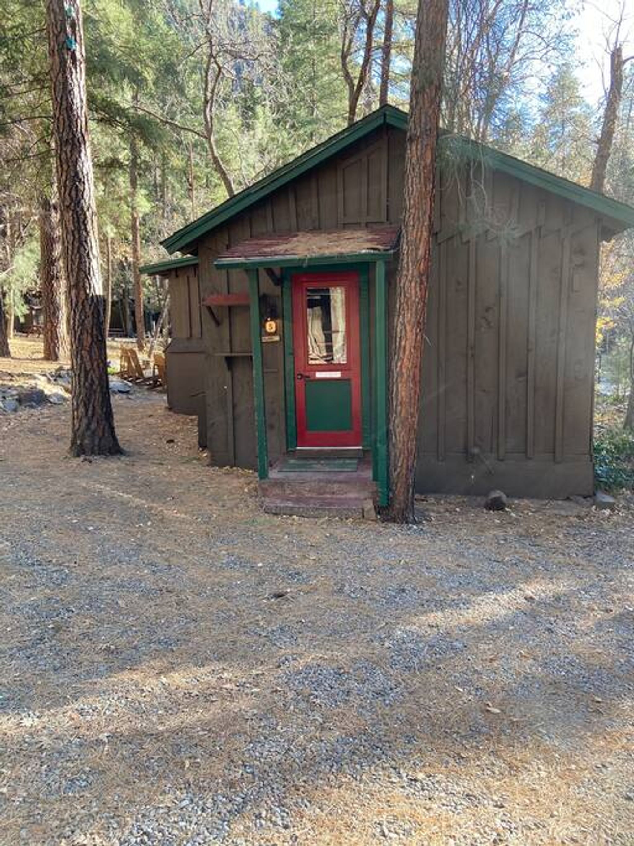 #5 Rustic 2 Bedroom Cabin