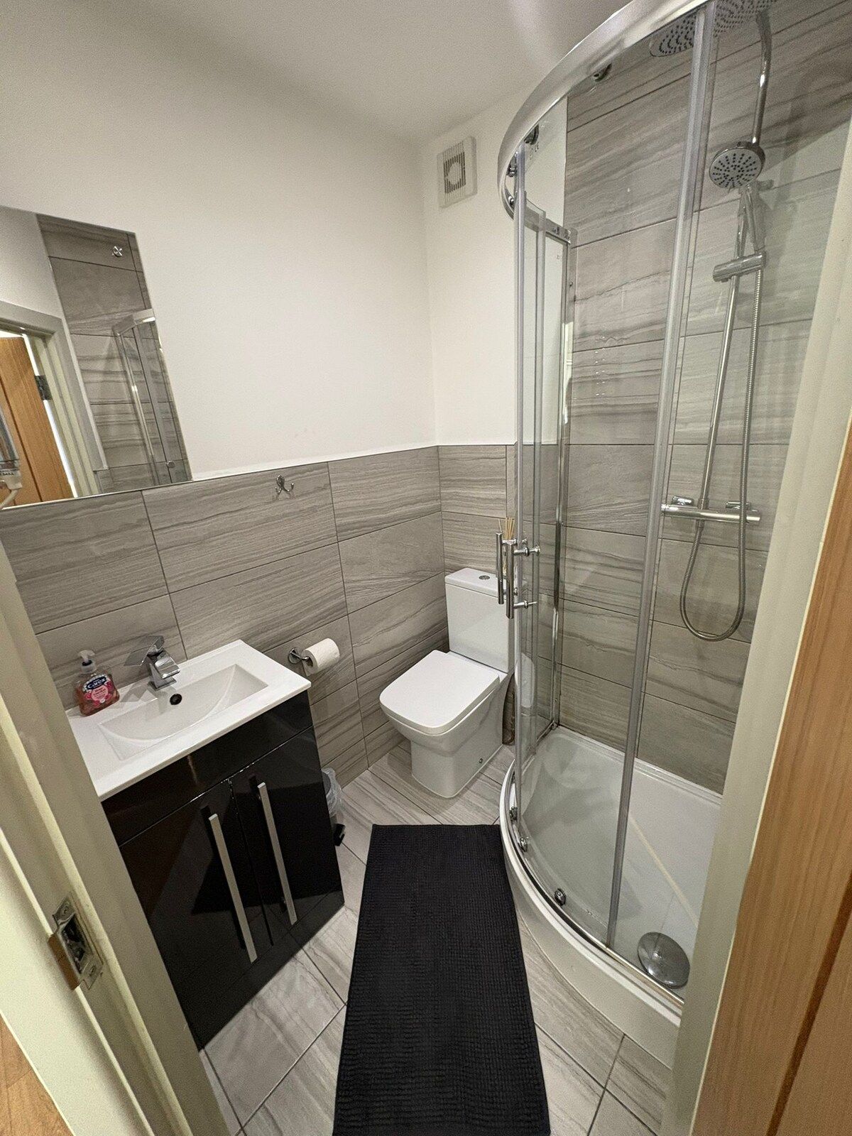 Apartment 8 - Queen Street Dup 4
