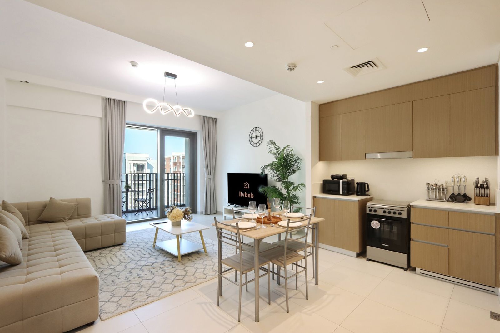 Cozy 2BR | Walk to Creek Marina & Beach