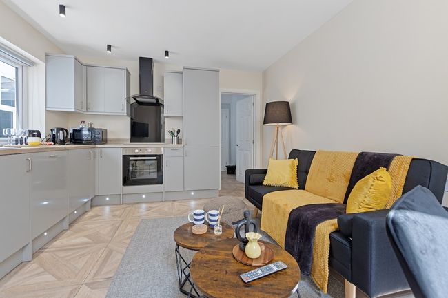 Modern Apartment 2 Double Bed Free Parking Suite11