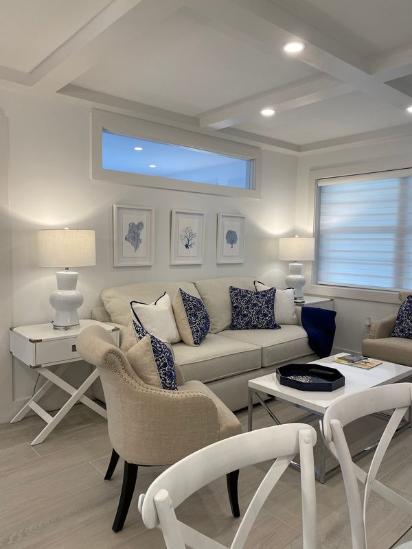 Luxury 2-Bed Condo Steps to Naples Beach & Downtown — photo 5