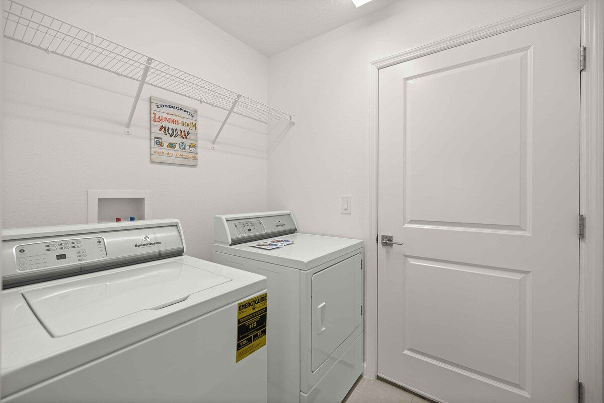 Spacious 3BR · Sleeps 7 · King Bed · Lanai — photo 21
