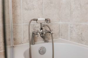 6001