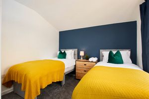 87601