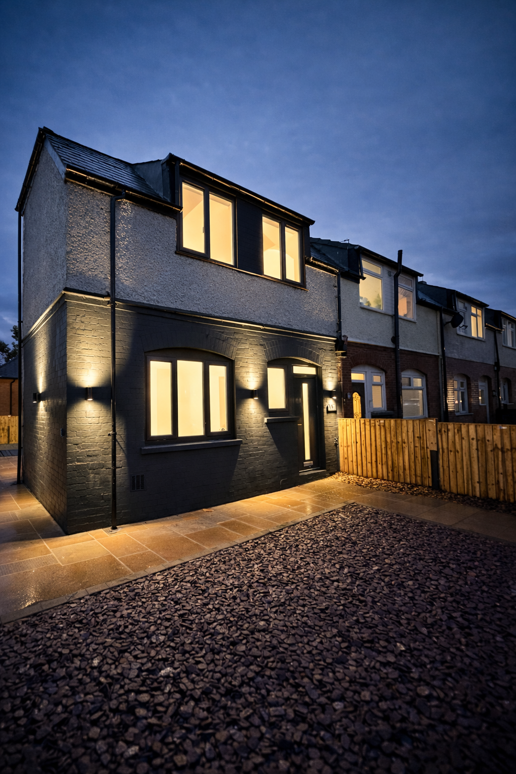 Modern Home for 9 with Garden