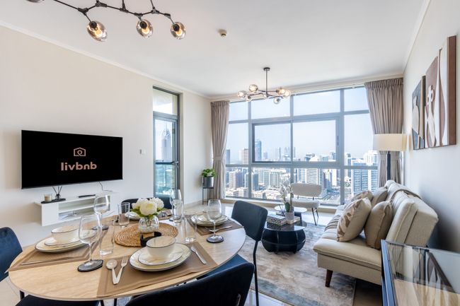 Chic High-Floor 1BR in The Greens | Skyline Views
