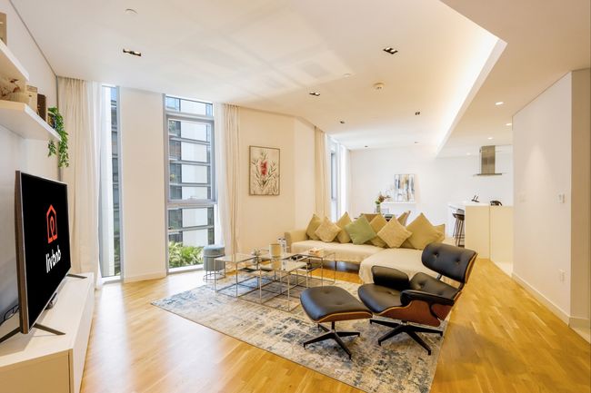 Livbnb Suites - 2 Bedroom Tranquillity in Bluewaters