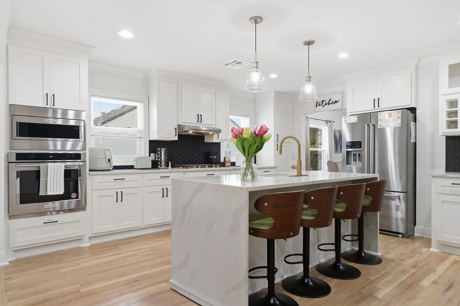 The Luxe Oasis | Dream Kitchen | Utica / EXPO