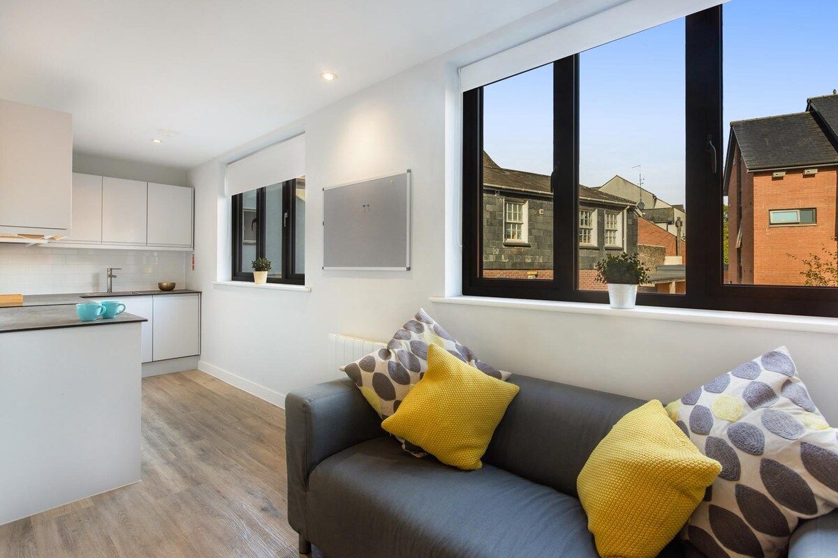 Boutique Exeter Abode - Parking
