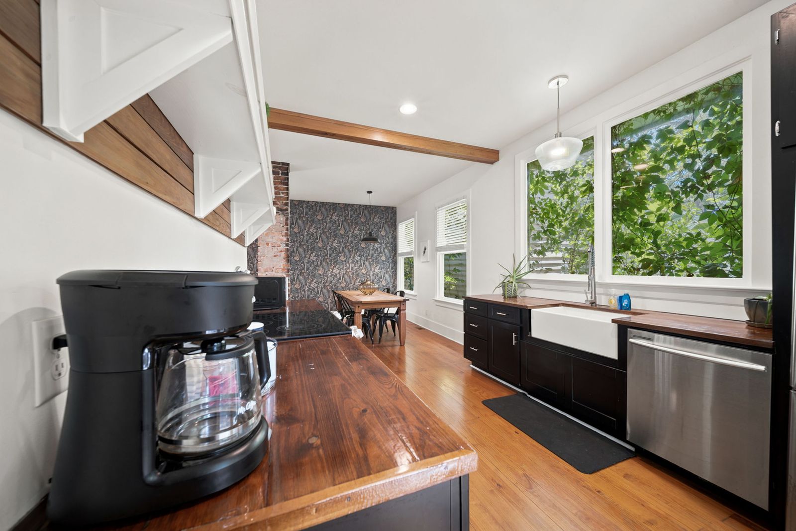Boho Bungalow - Downtown - Free Parking