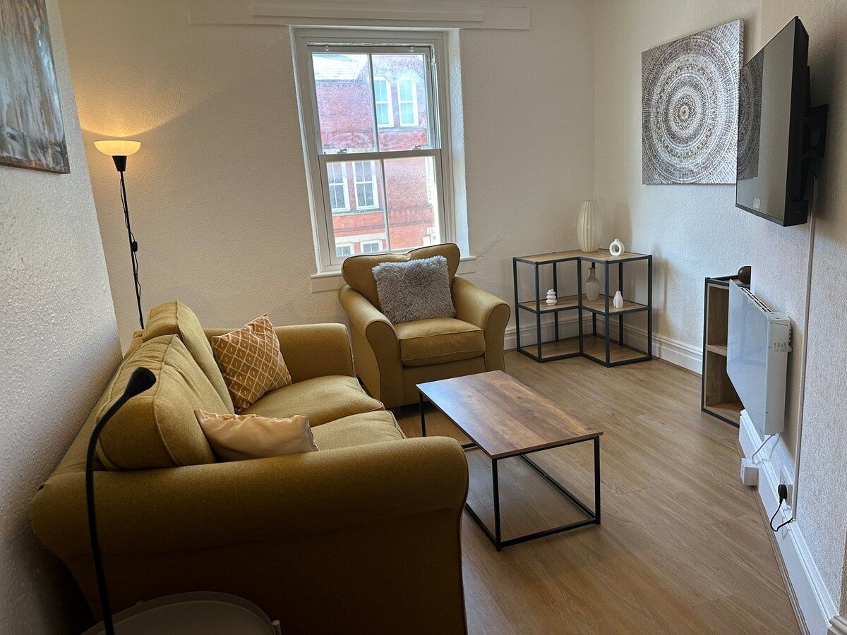 Central Colwyn Bay 2nd Flr Flat