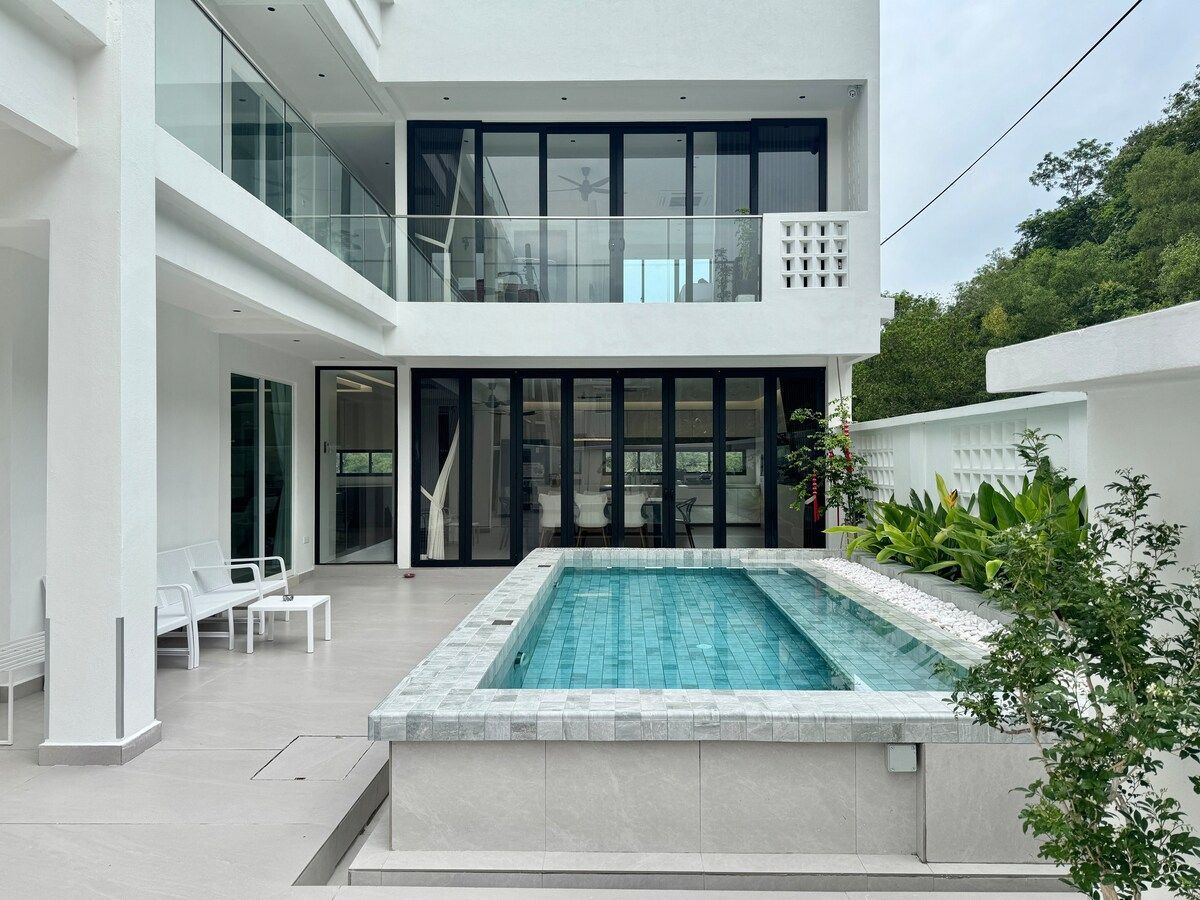 ALO Villa | Luxury Escape 6BR Pool Villa | 20 Pax