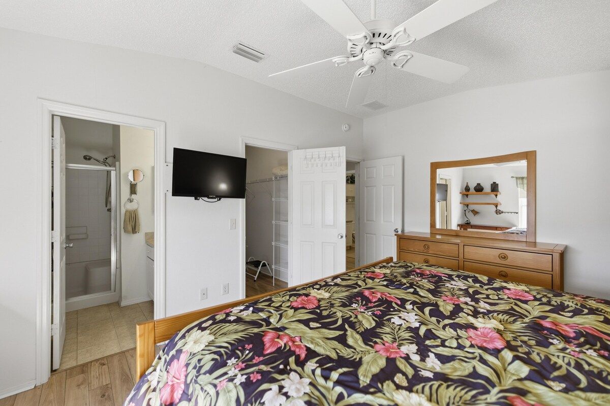 Lakeside Nest · 2BR · Golf Cart · Near Brownwood — photo 3
