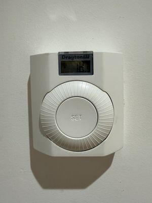 13600