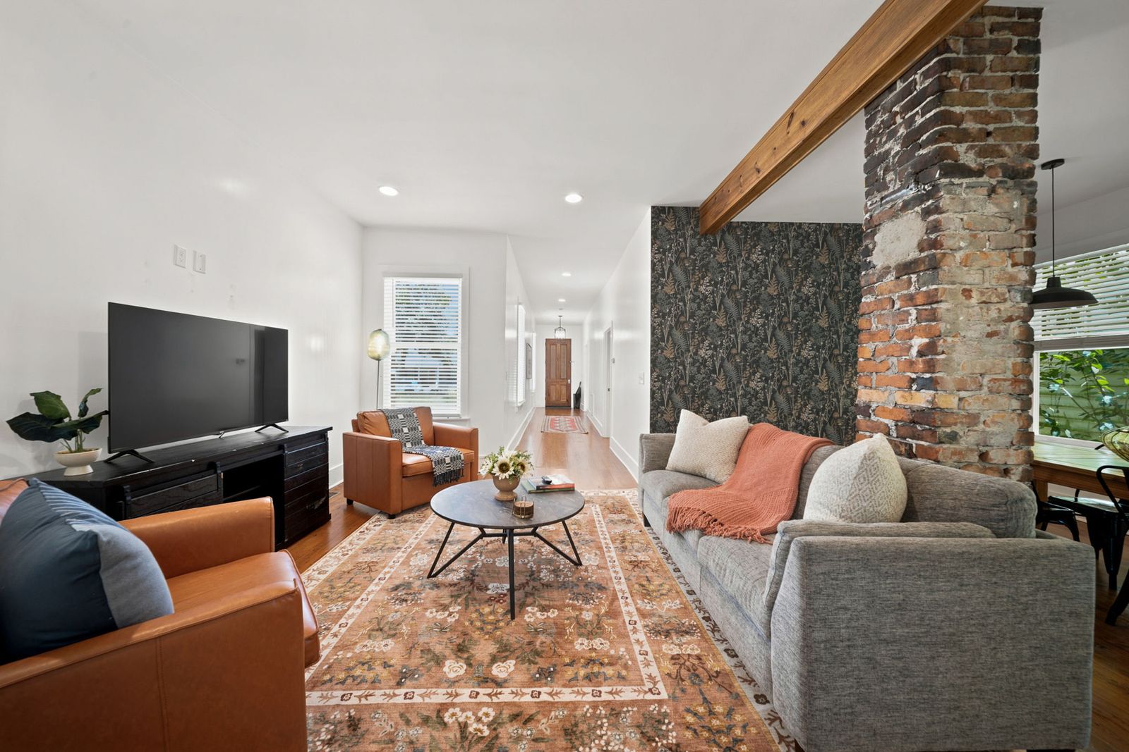Boho Bungalow - Downtown - Free Parking