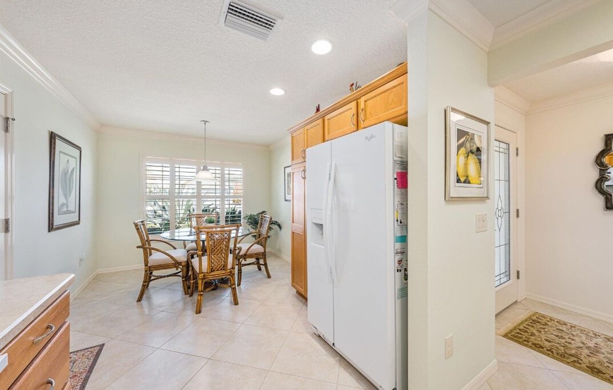 3BR Near Brownwood + Golf Cart + Office + Patio — photo 23