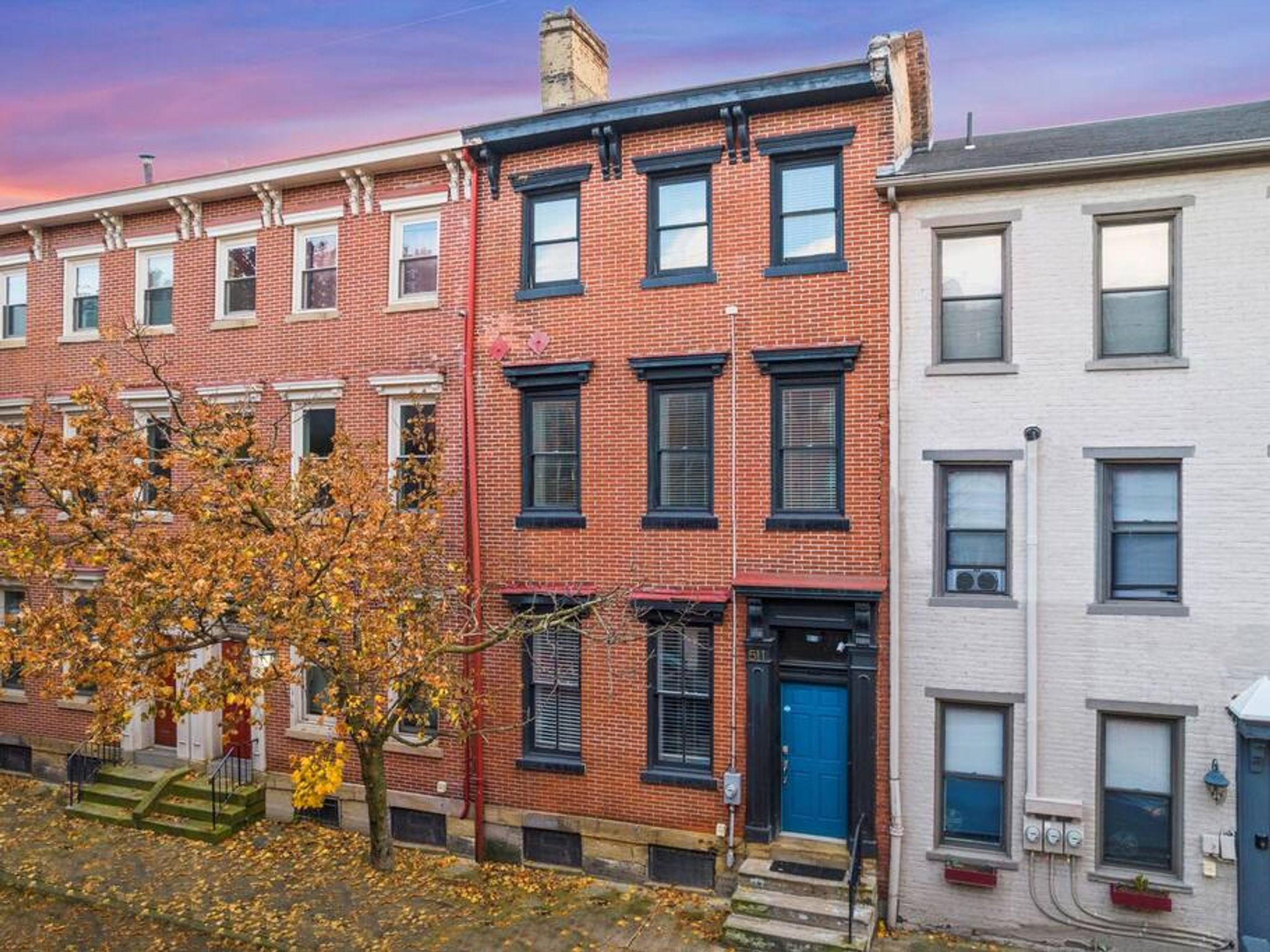 Stylish 4Bdr Loft Home, North Shore, City Skyline