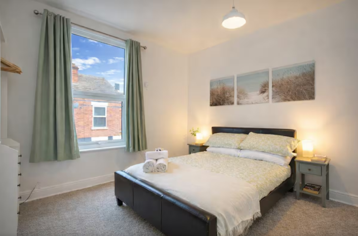 House in Sneinton, Nottingham: 3BR Sneinton Home for 6 near Nottingham | Parking, photo 3