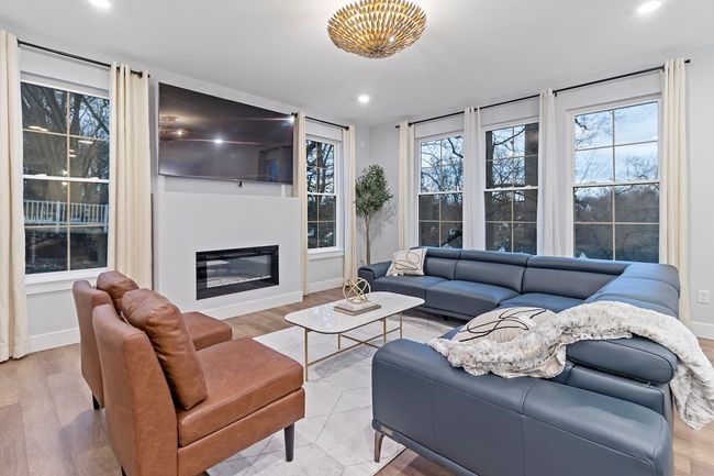 The Gold Standard of Oakley New Construc 4bd/4.5bt