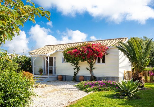 Walk to Beach Casita with Garden