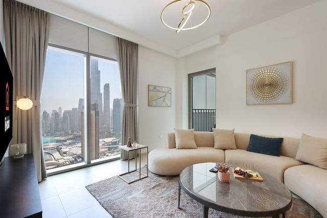 Livbnb- Your home looking over Burj & FountainView