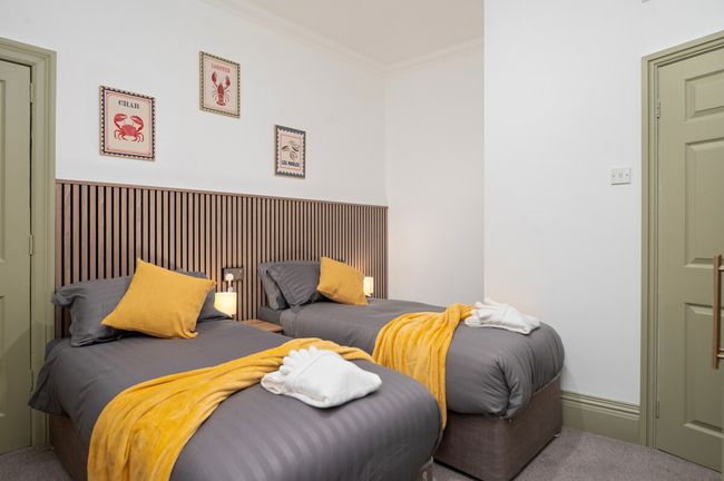 Homey Room 2 for 2 at Claydens Guest House