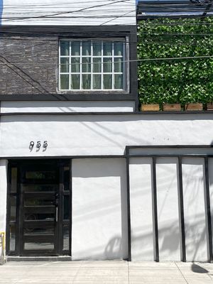 800