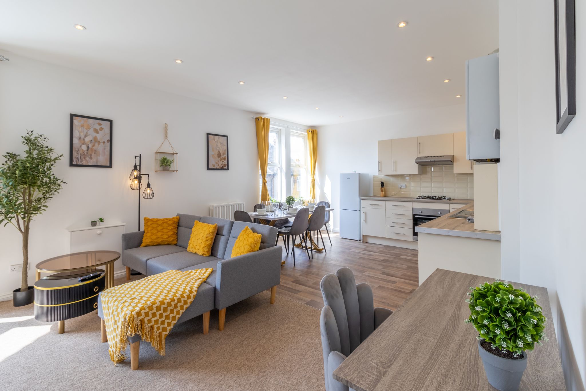 Open Mind Property - Cosy Apartment with 7 Beds