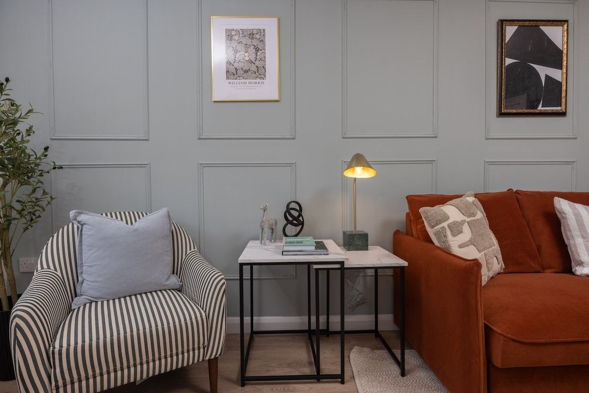 Homebird Property- Maison Deluxe | Perfect for Families/Friends