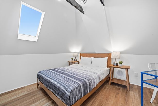 Dormont, Pittsburgh @C Modern & Unique Private Bedroom with Shared Bathroom