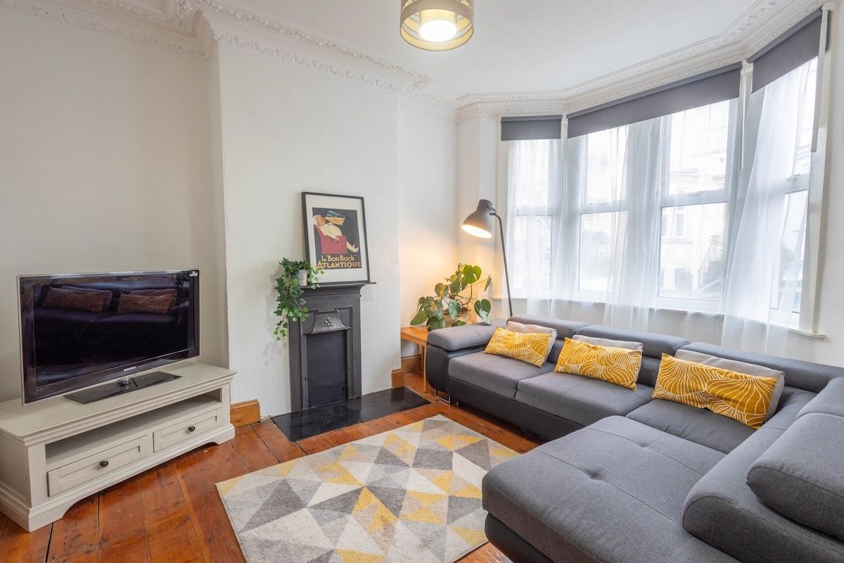 Large House, Garden, Long Term Discounts