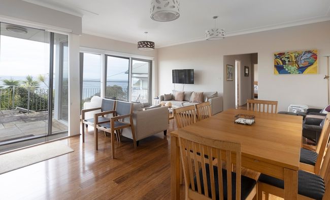 Beach House Escape @ Newport