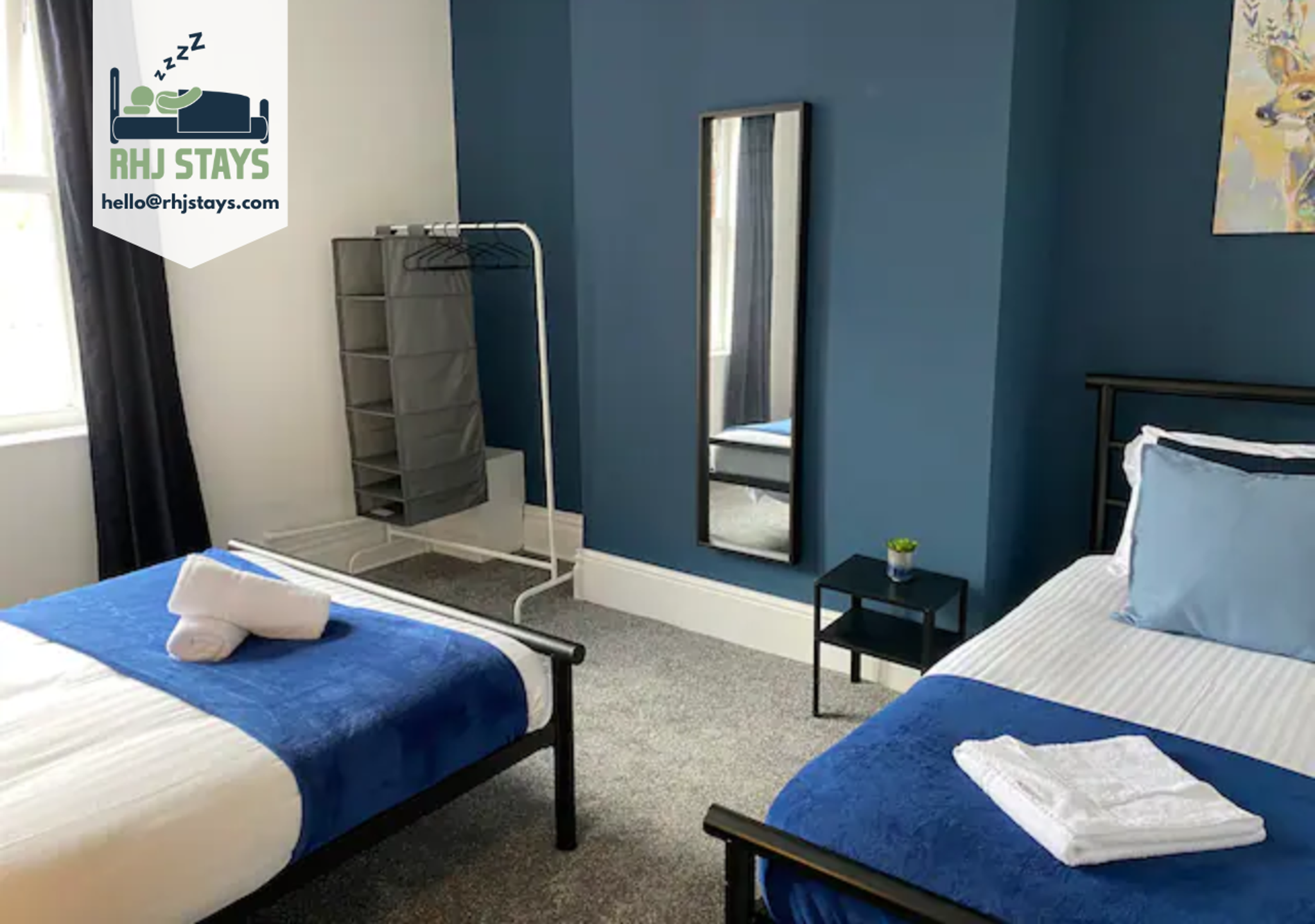 Rawling-2 bedroom upper flat free parking free wifi