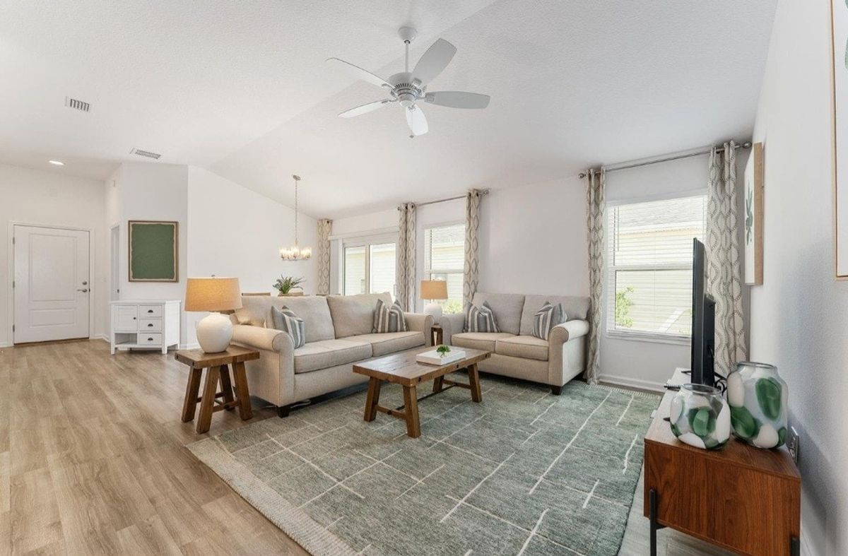 Palm Tree Pad | New 3BR | Sawgrass | Golf Cart