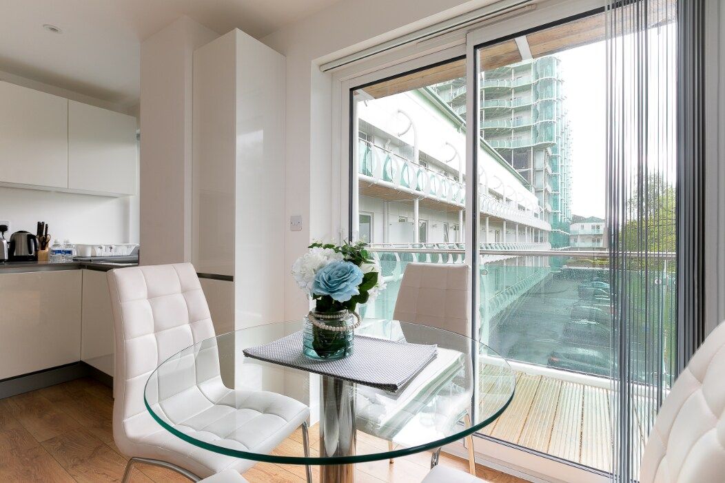 Skyvillion - Enfield Towerpoint 1Bedroom Apartment (02)