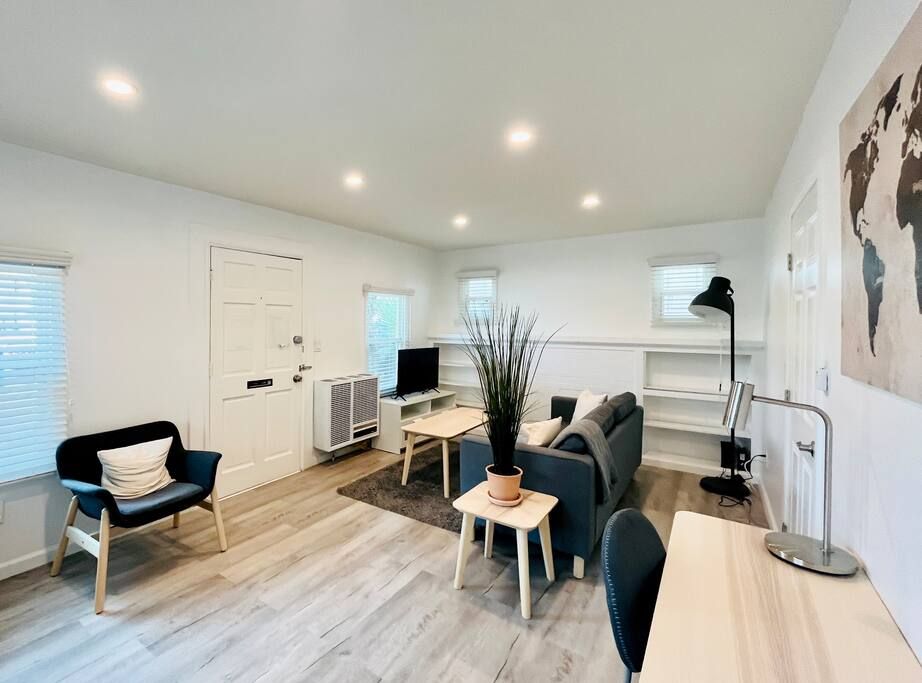 1BR Redondo Home by Just Bring Your Toothbrush