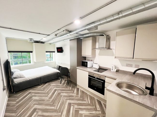 Brand New Studio in City Centre