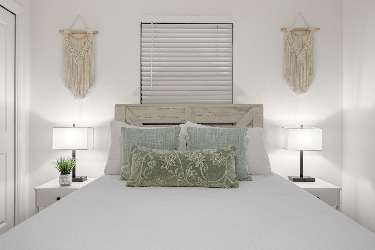2BR · 2 Bath · Golf Cart · Mins to Eastport Sq — photo 17