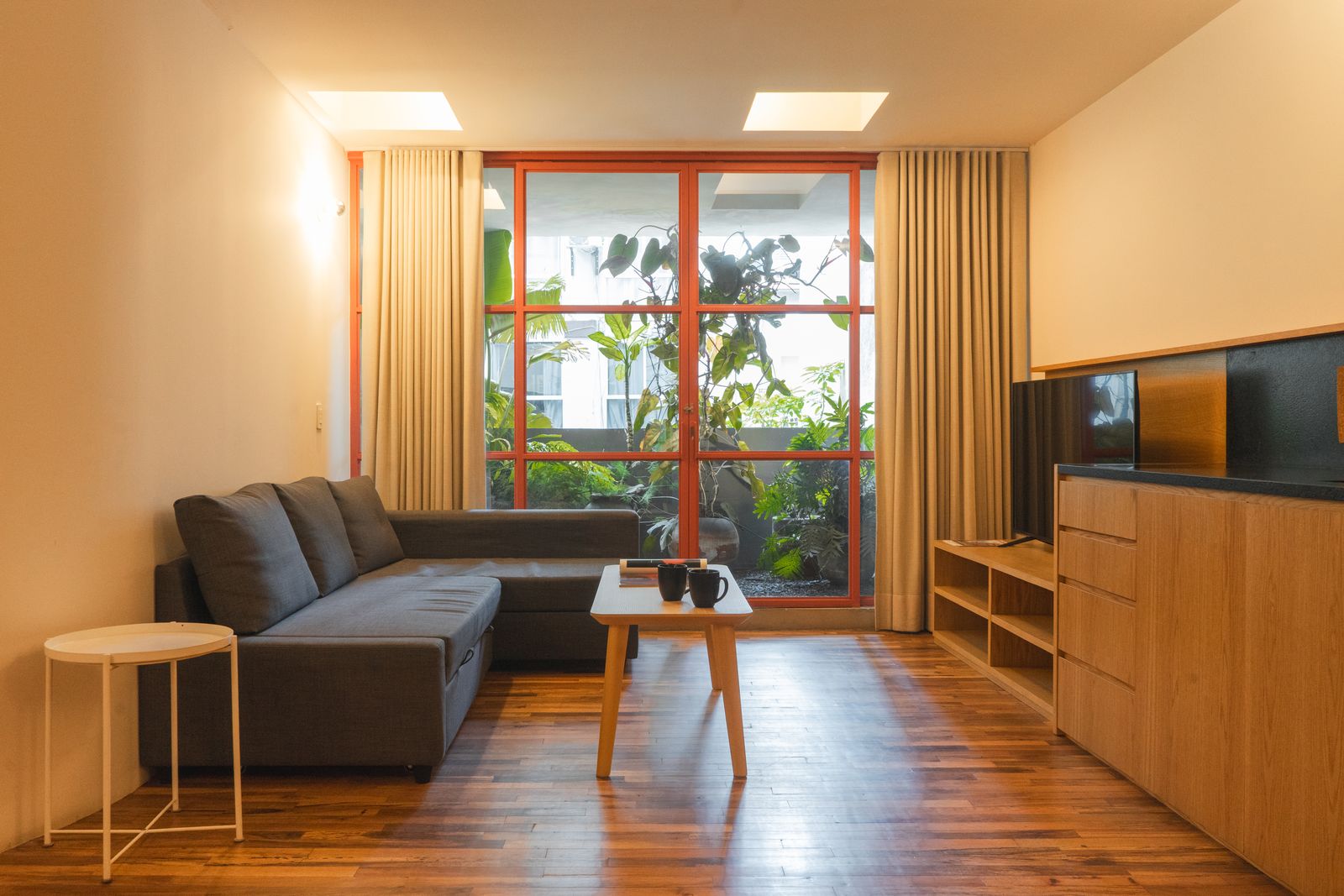 Loft - Red